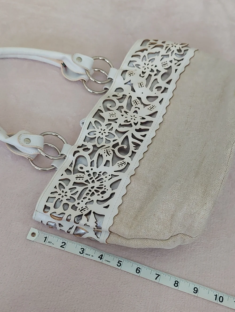 AVON White Laser-Cut Floral Pattern Snap Closure Tote Style Shoulder Bag NWOT